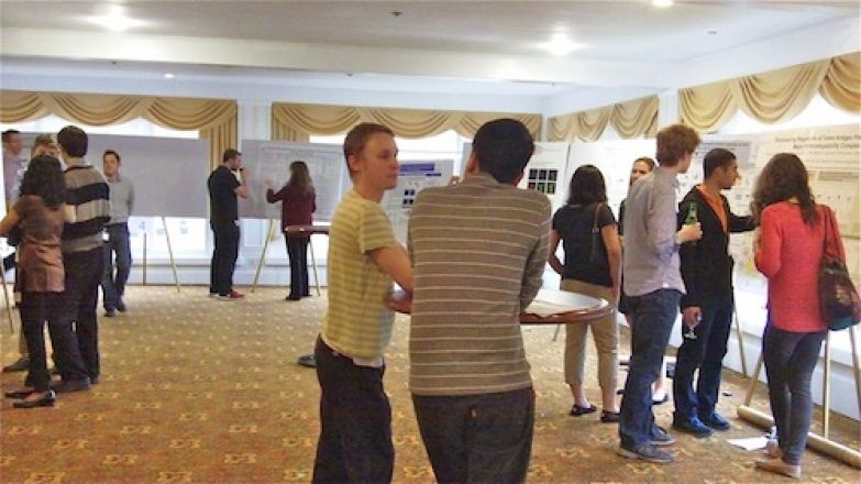 Students browsing presentations.