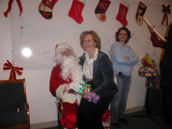 Students and faculty enjoy Holiday Party 2005.